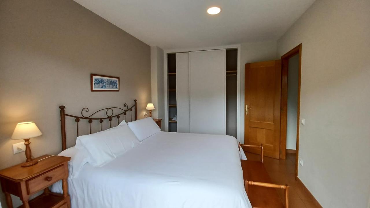 Apartamentos El Otero De Cudillero Сото-де-Луинья Экстерьер фото